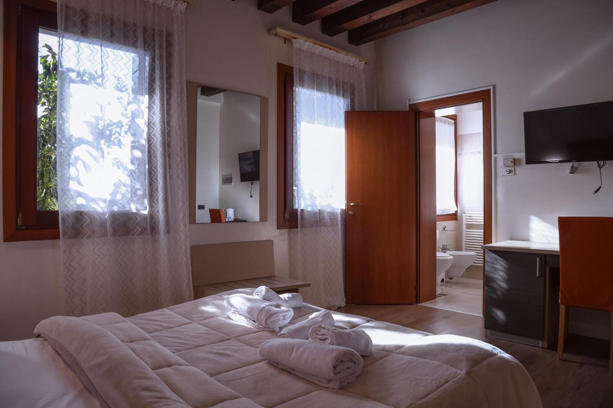 Hotel Villa Sara メストレ エクステリア 写真